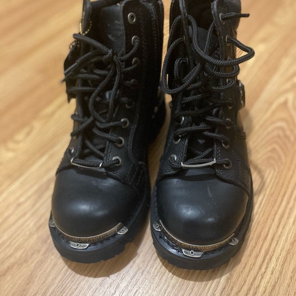 Harley Davidson beautiful new - Picture 4 of 10